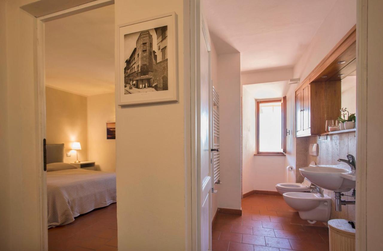 Appartamento Le Palme Con Terrazze In Centro San Gimignano Exterior foto